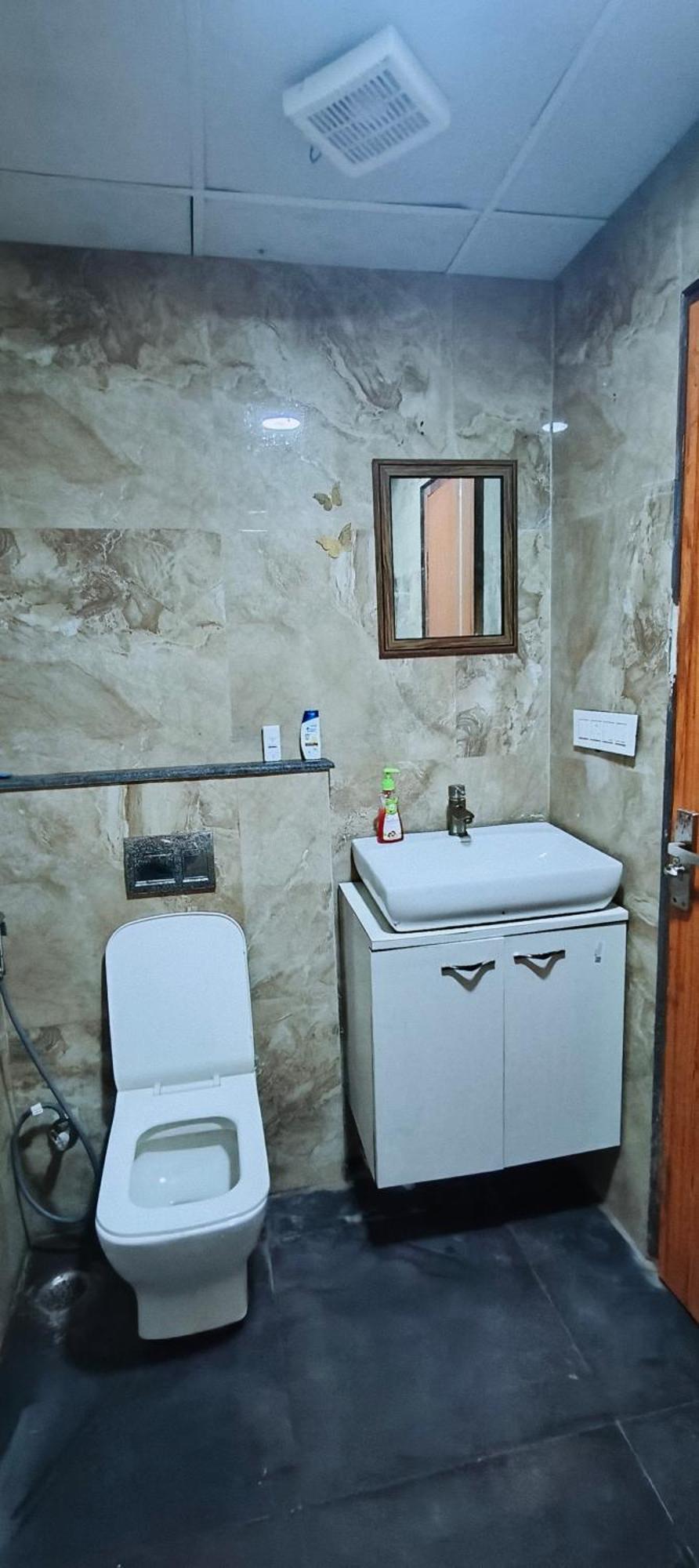 Apartment 337 New Delhi